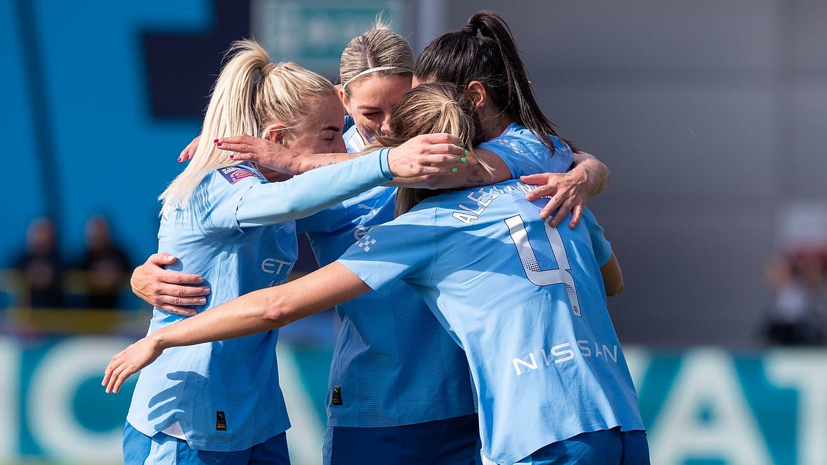 File : Manchester City take on Man United the Women's FA Cup semi-final.