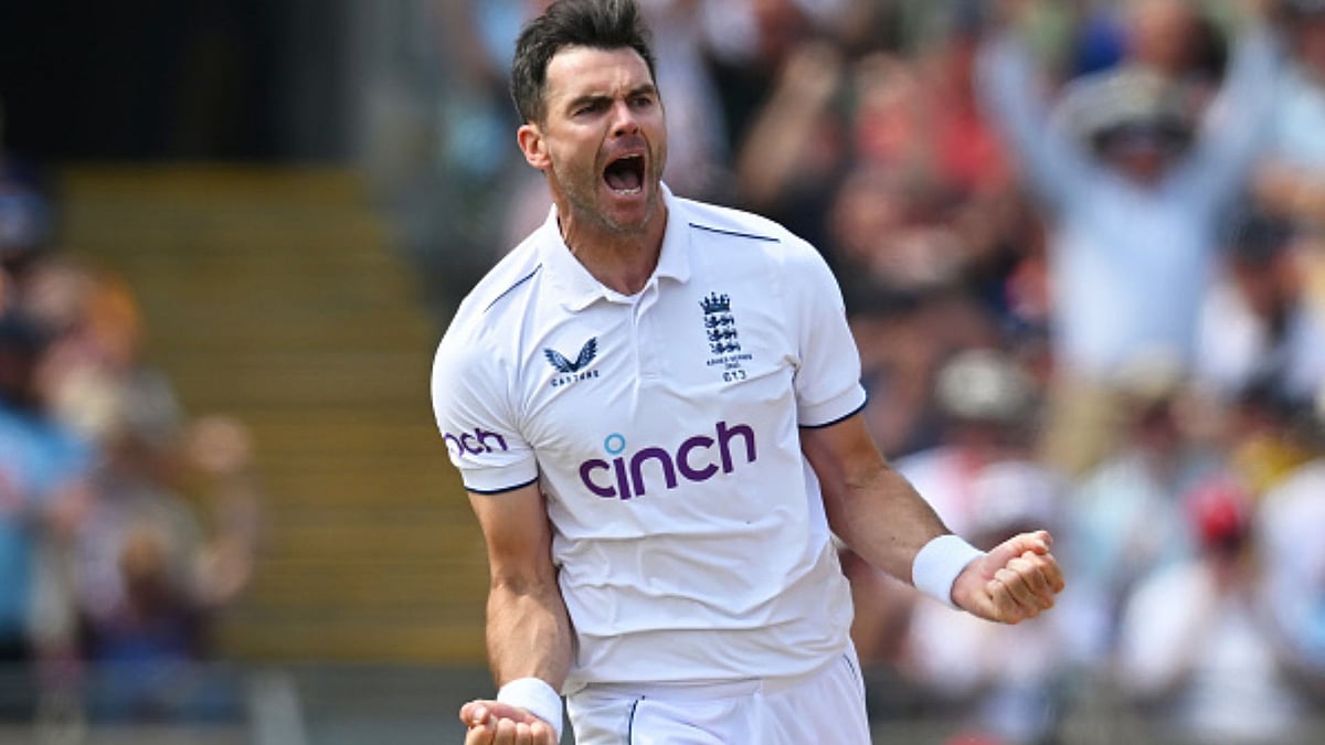 X/CricCrazyJohns : Englands veteran pace bowler James Anderson.