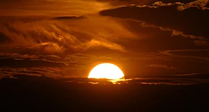Ap : This years record temperatures are influenced by an El Niño event.