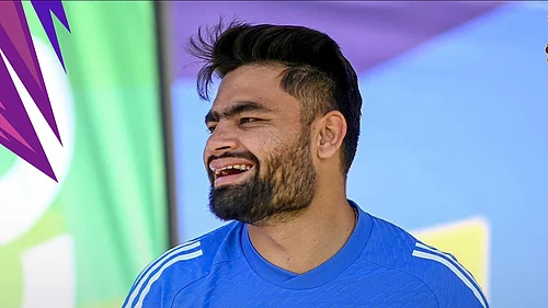 X/KKRiders : Rinku Singh starts for UP in their SMAT 2025 Round 7 fixture against Bihar.