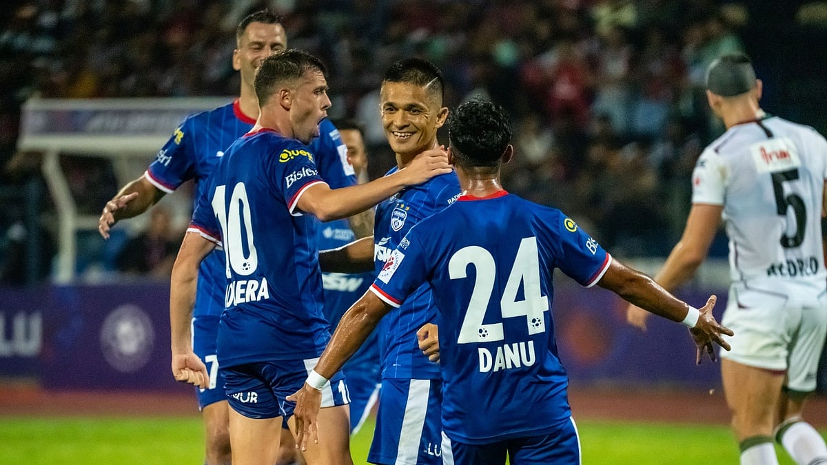 ISL : BFC skipper Sunil Chhetri (c) celebrates the goal with his teammates.