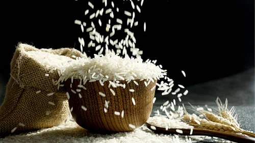 | Photo: iStock : Pakistan To Export 100,000 Tonnes Of Rice To Bangladesh Amid Strengthened Trade Ties