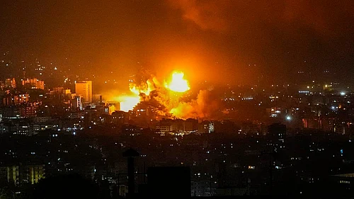 | Photo: AP/Hassan Ammar : Israel-Hezbollah War: Israeli airstrikes in Beirut