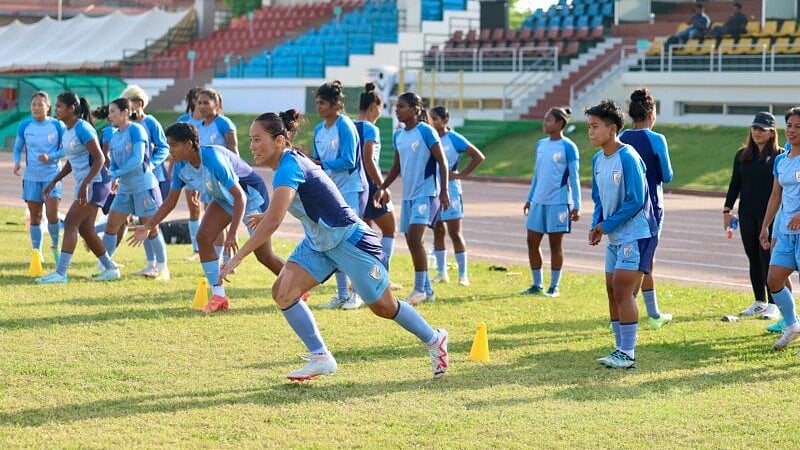 File  : The India women's football team.