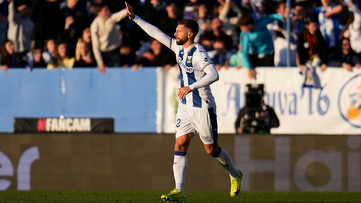 Matija Nastasic celebrates his goal on Saturday