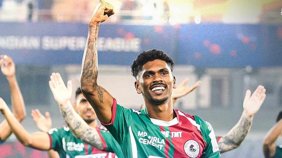 X | Indian Super League  : Liston Colaco celebrates his goal in Mohun Bagan vs Bengaluru FC, Indian Super League 2024-25 on Monday. 
