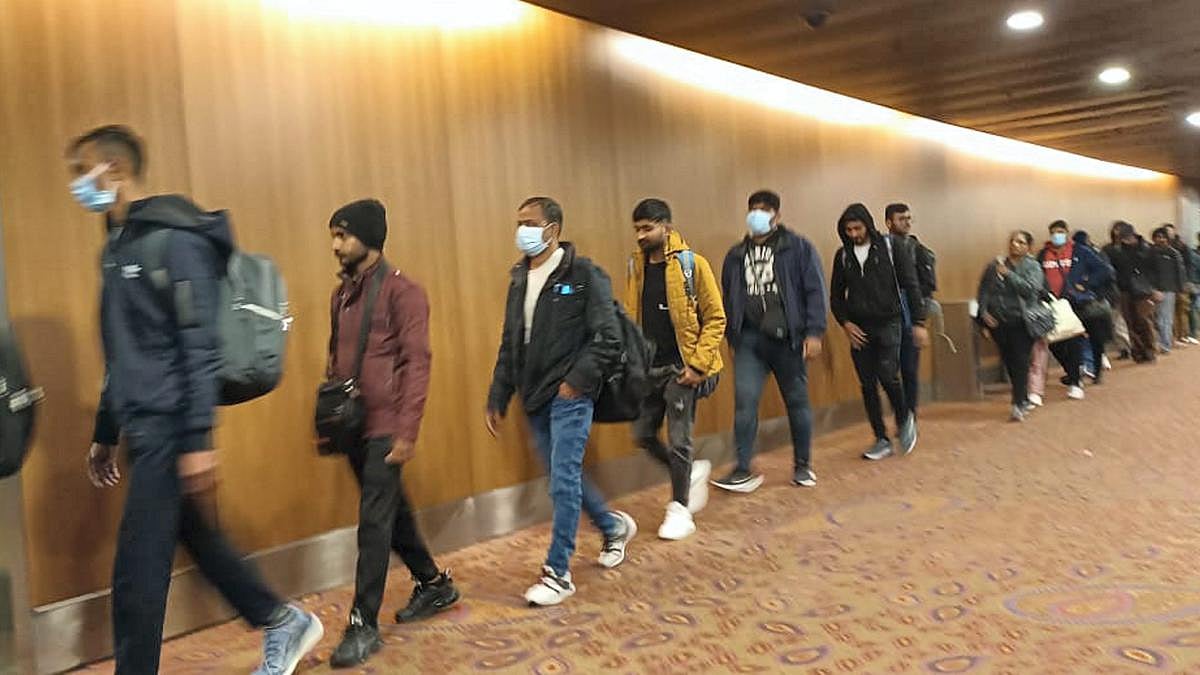 PTI : US recently deported illegal Indian migrants |