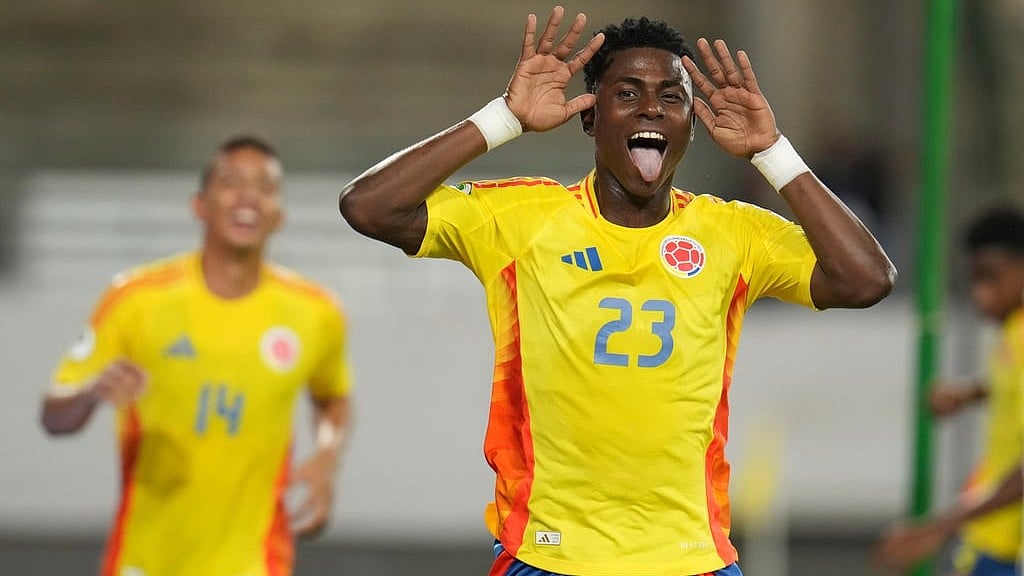 AP/Ariana Cubillos : Colombia's Neiser Villarreal celebrates his team's second goal during a South American U-20 Championship soccer match.