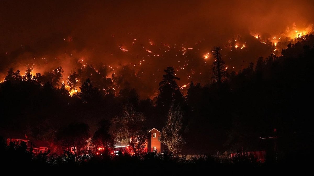 AP/File : Chile: Evacuation Alert Issued As Wildfires Rage In The Countrys South