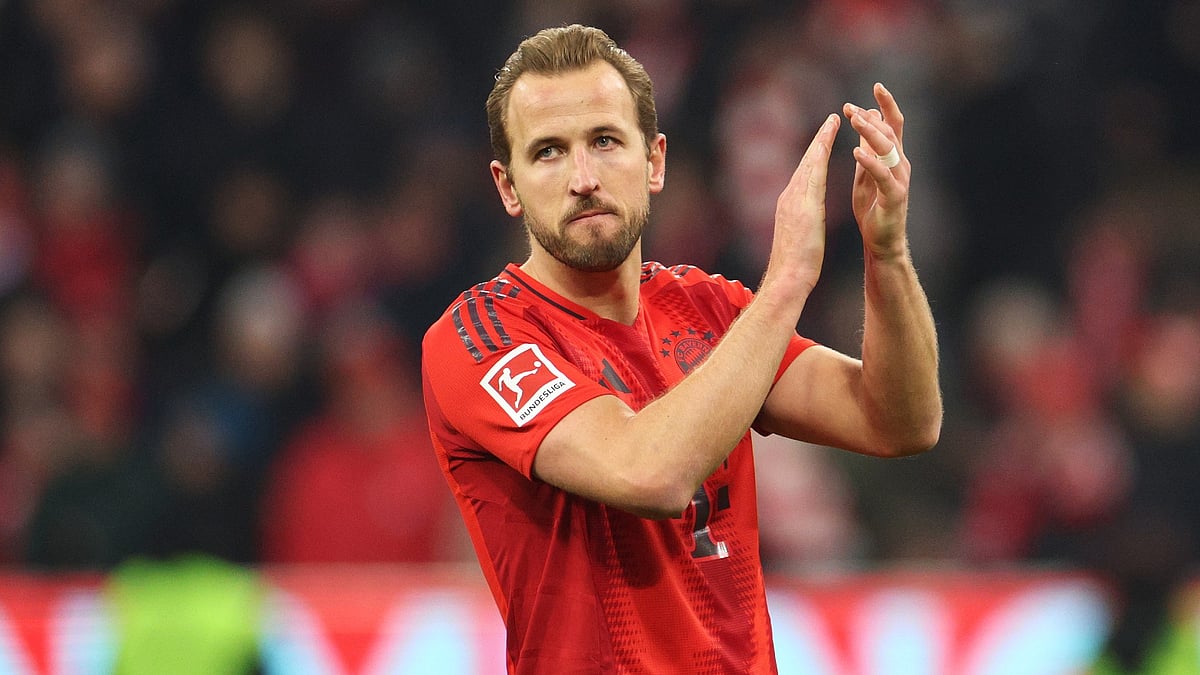 Harry Kane applauds the Bayern Munich fans.