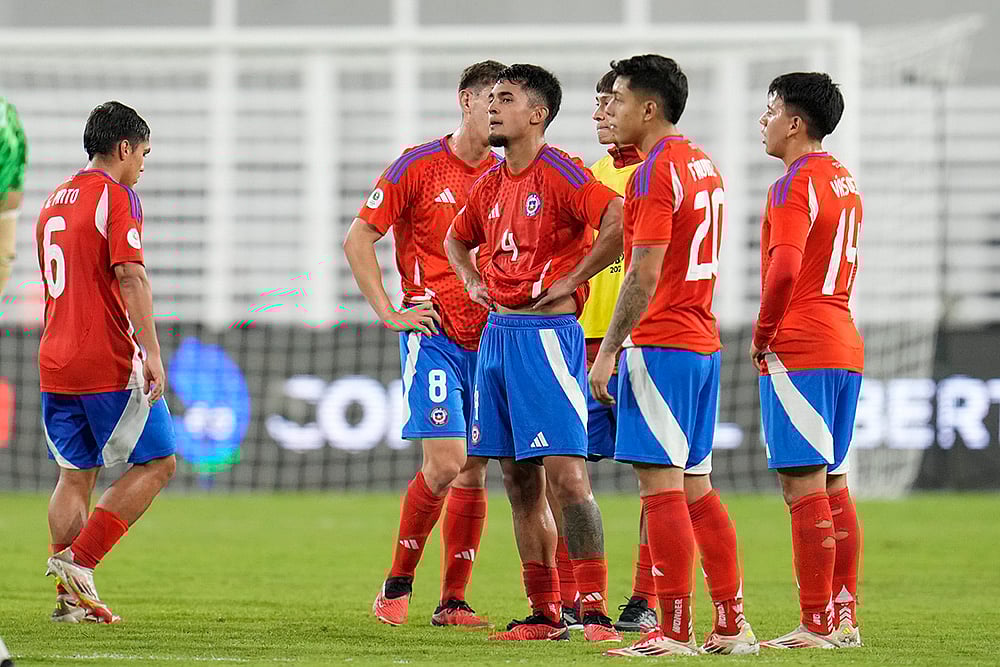 | Photo: AP/Matias Delacroix : CONMEBOL U20 Championship: Chile's players react after match against Uruguay