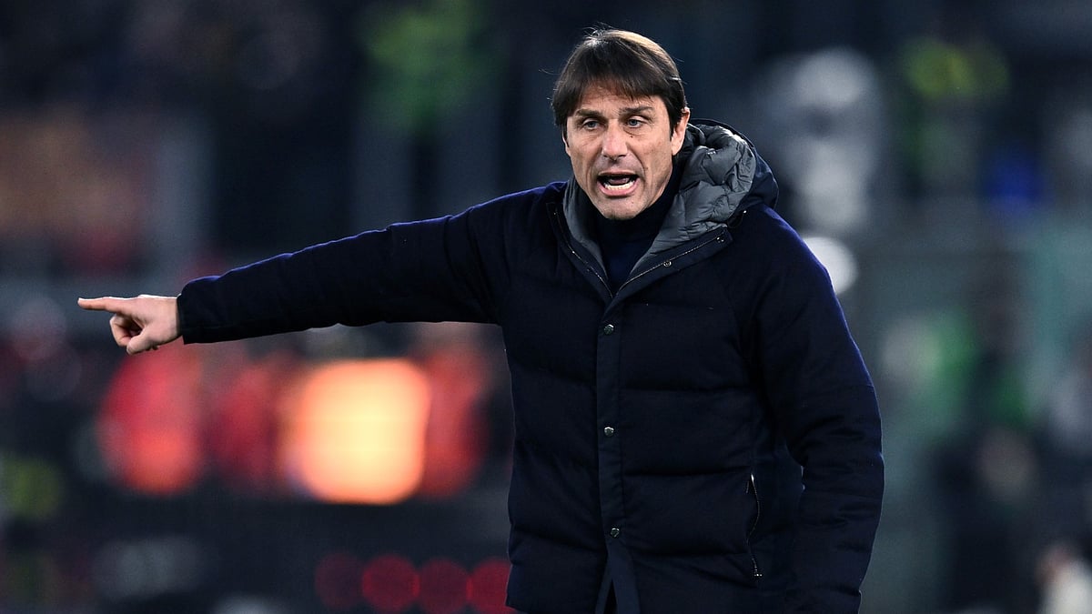 Napoli head coach Antonio Conte