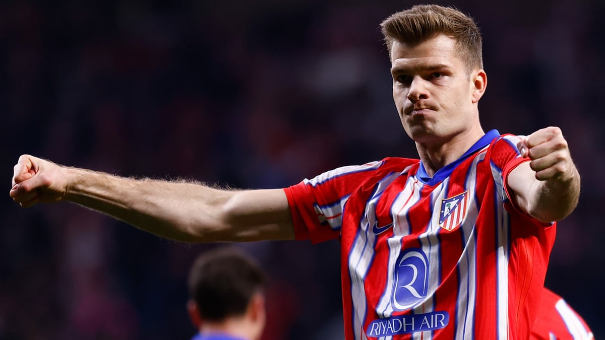 Alexander Sorloth of Atletico Madrid celebrates