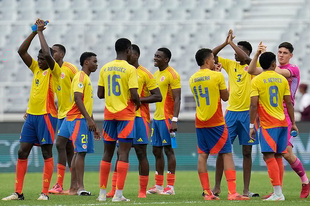| Photo: AP/Matias Delacroix : South American U-20 Championship: Colombia's players celebrate their victory over Uruguay