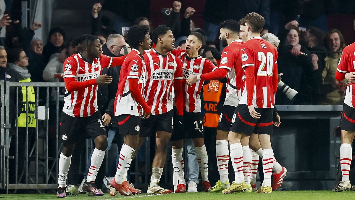PSV celebrate Flamingo's winner