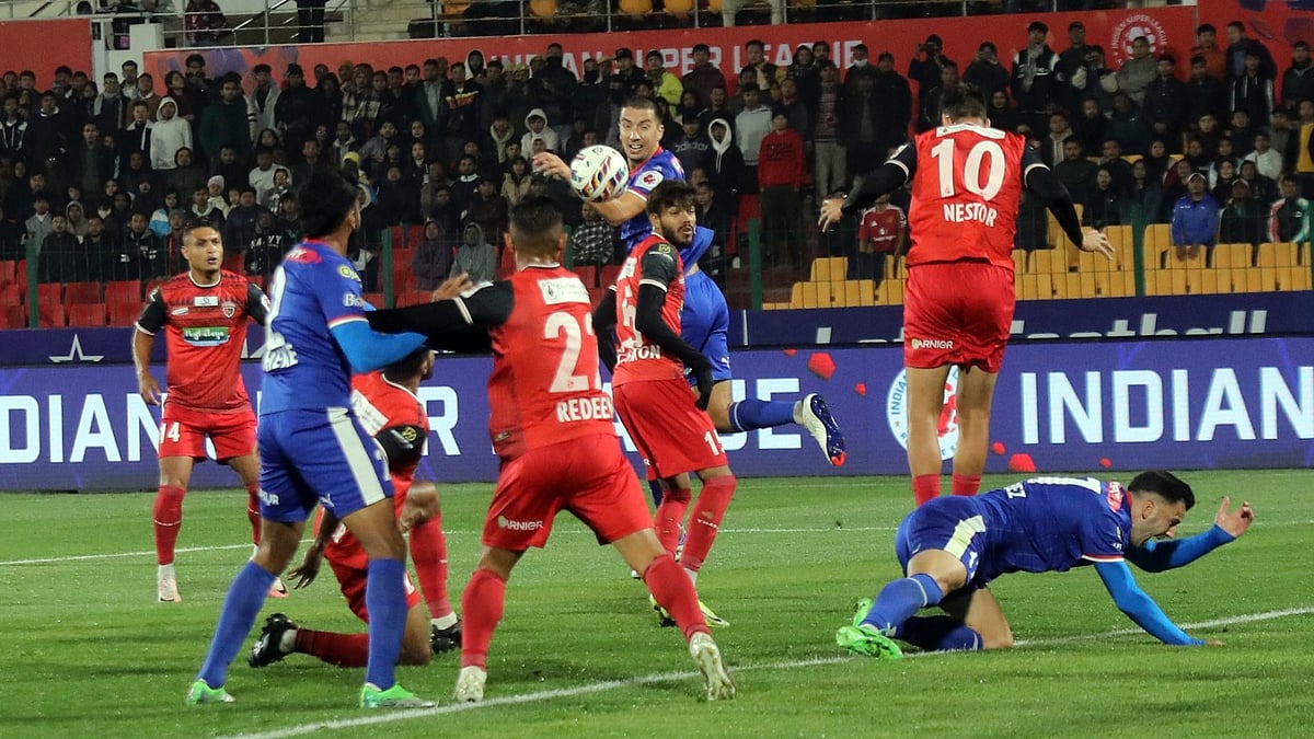 ISL : NorthEast United Vs Bengaluru FC LIVE Score, ISL