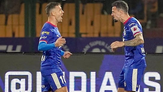 X/Bengaluru FC : Bengaluru FC players celebrate