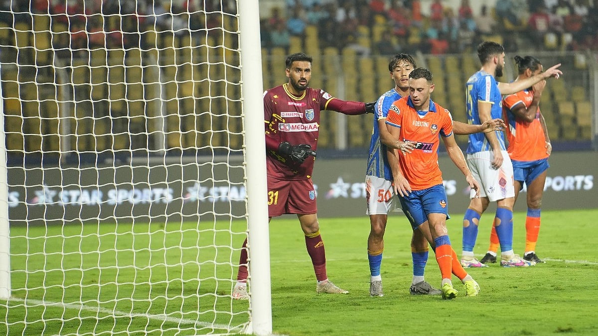 ISL : FC Goa Vs Kerala Blasters LIVE Score, ISL 2024-25