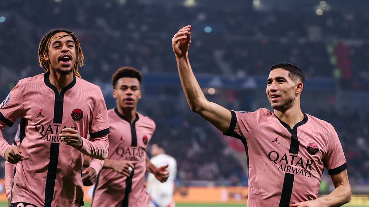 Photo: X | Paris Saint-Germain : Paris Saint-Germain players celebrating during a match.