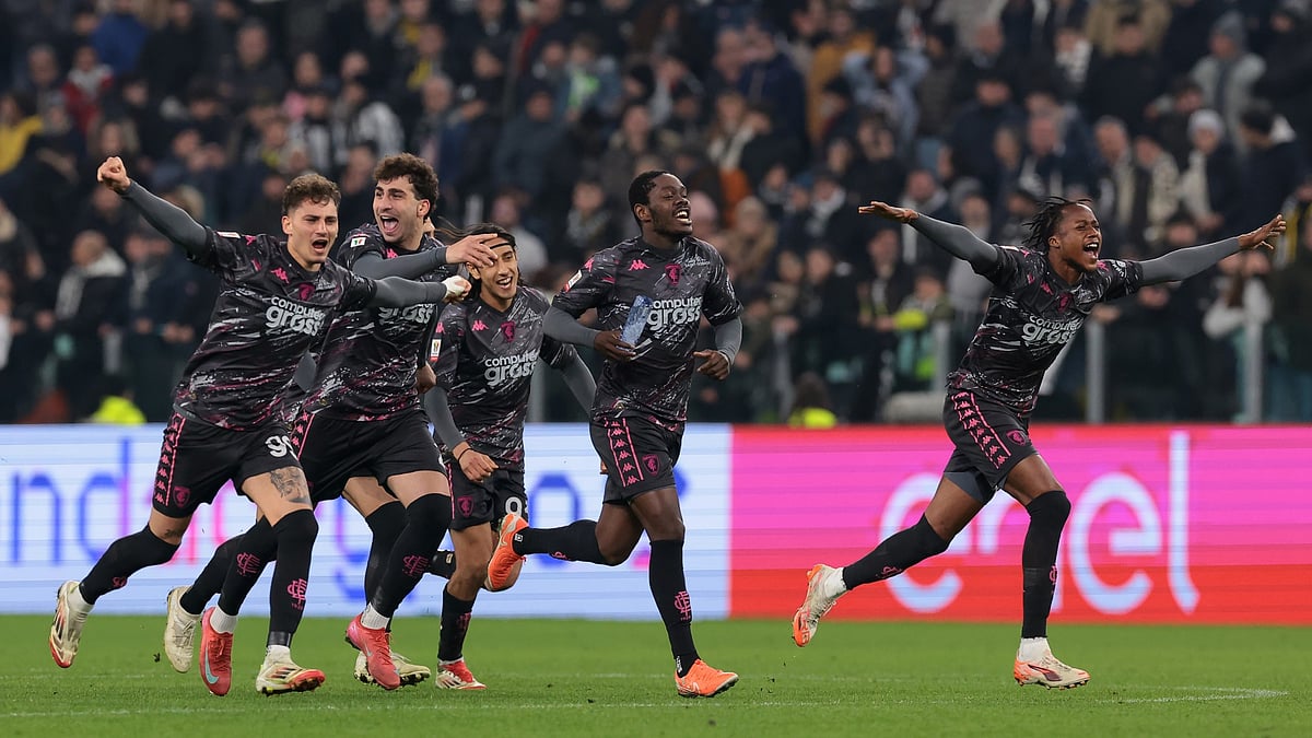 Empoli celebrate their victory over Juventus.