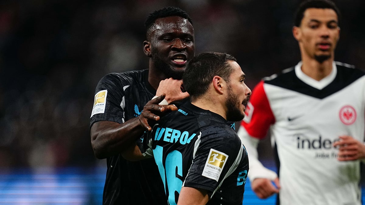 Victor Boniface shoves Emiliano Buendia