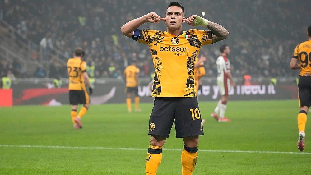 | Photo: AP/Luca Bruno : Inter Milan's Lautaro Martinez celebrates after scoring his side's opening goal