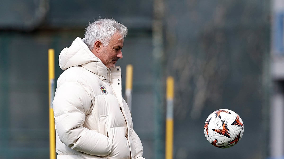 X/Fenerbahce_EN : Jose Mourinho, Fenerbahce head coach.