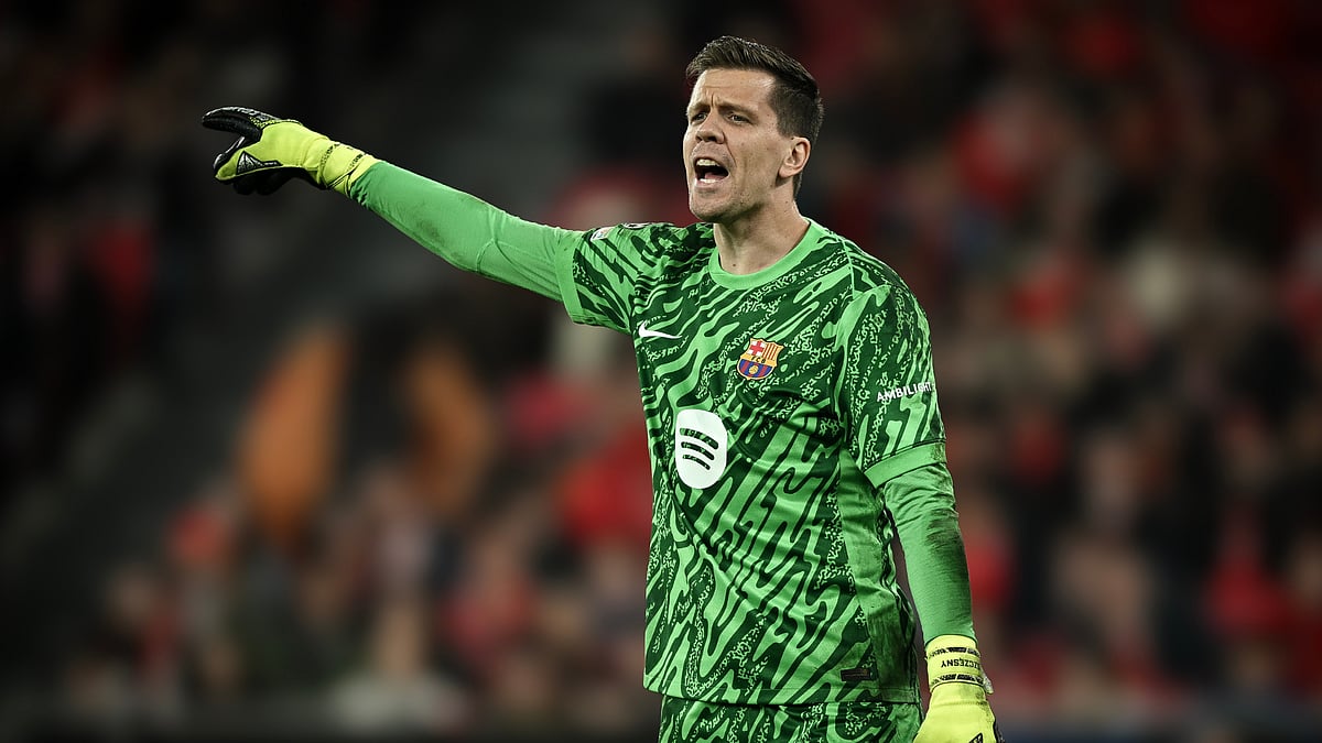 Wojciech Szczesny in action for Barcelona against Benfica