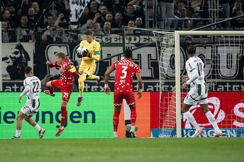 | Photo: Fabian Strauch/DPA via AP : Bundesliga: Borussia Monchengladbach Vs Mainz