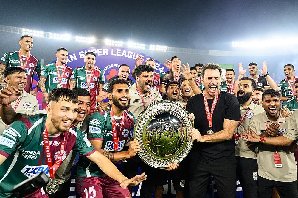 | Photo: FSDL/ISL : ISL 2024-25, MBSG vs FCG: Mohun Bagan lift the ISL league shield 