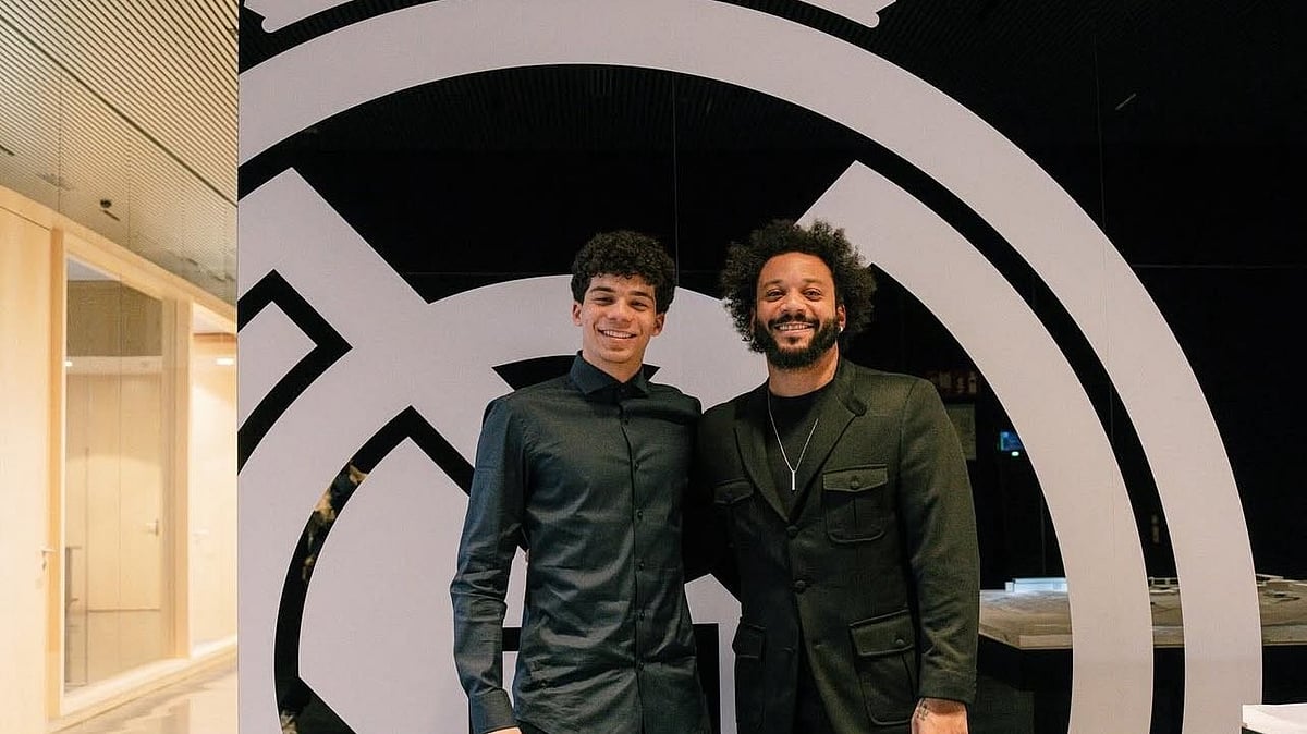 Photo: X | Real Madrid Fabrica : Enzo Alves (L) with his father Marcelo.