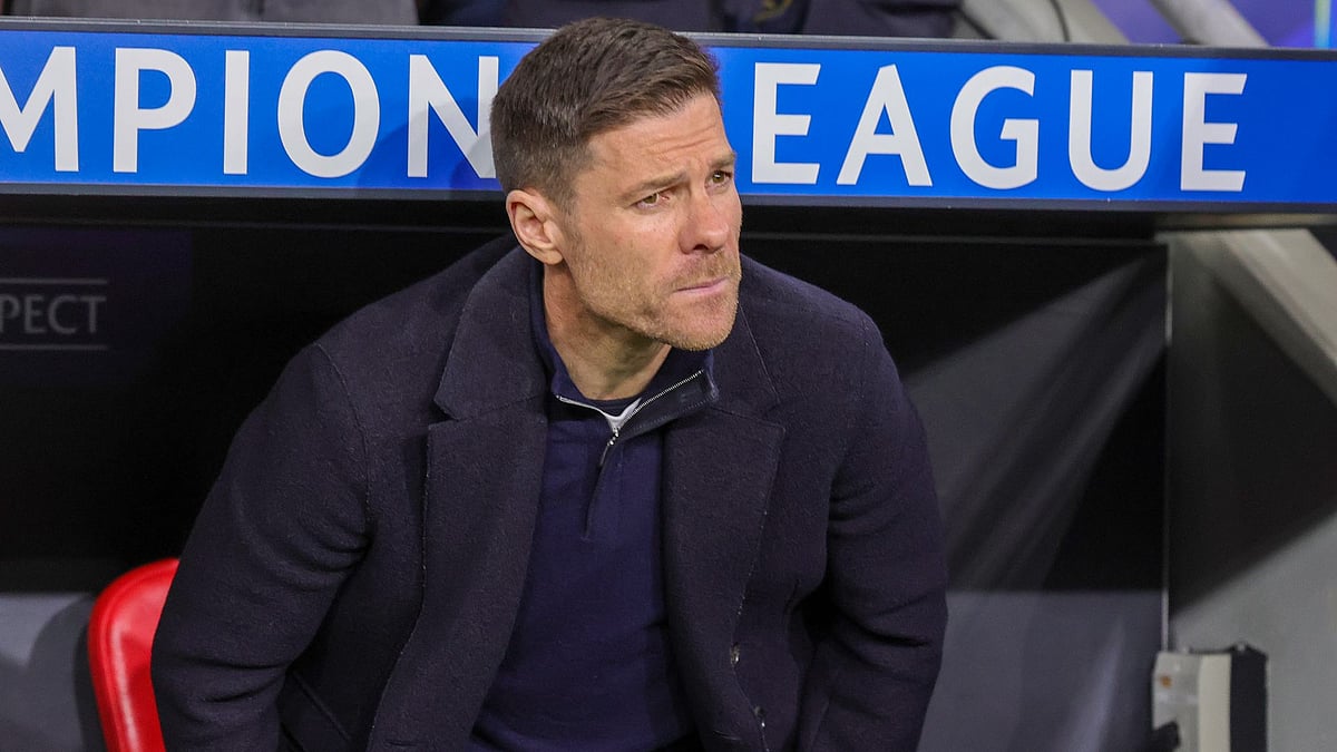 Alonso looks on during the second leg