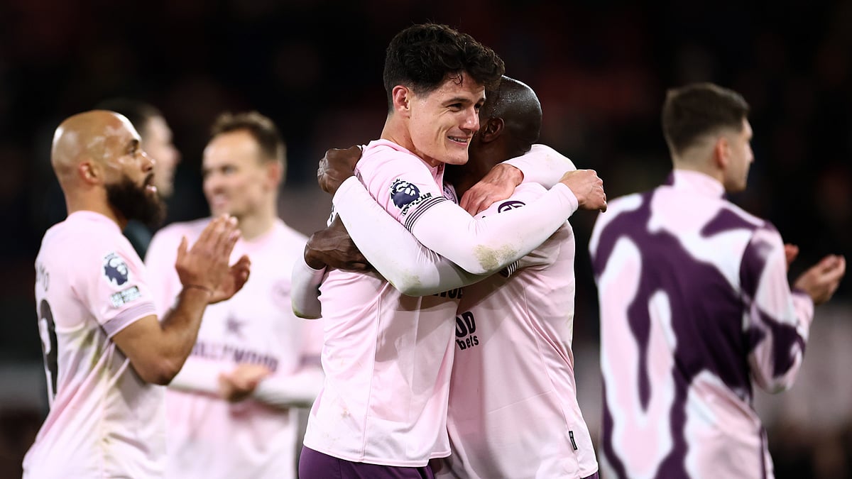 Christian Norgaard and Yoane Wissa celebrate Brentford's win