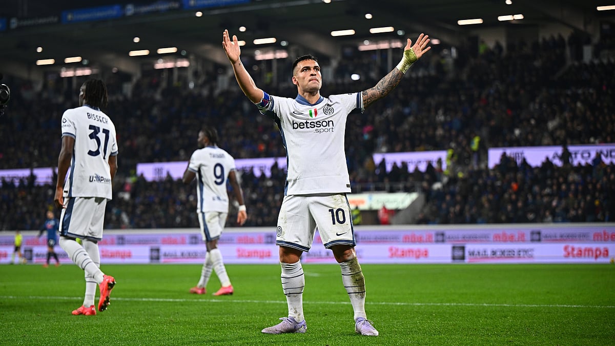 Lautaro Martinez celebrates his goal against Atalanta
