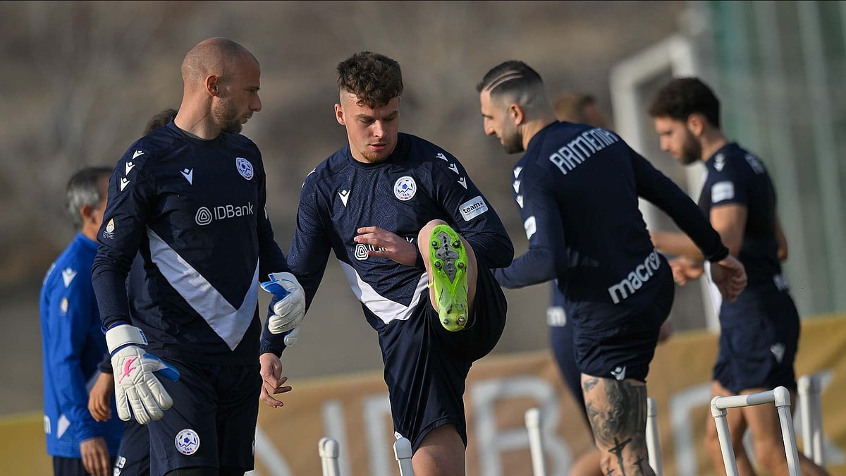 x  : Iceland Vs Ukraine Live Score, FIFA World Cup Qualifiers Europ