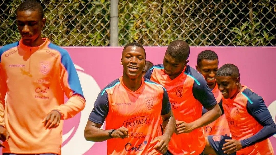 X/ChelseaInPhotos : Moises Caicedo of Chelsea will be lining up for Ecuador.