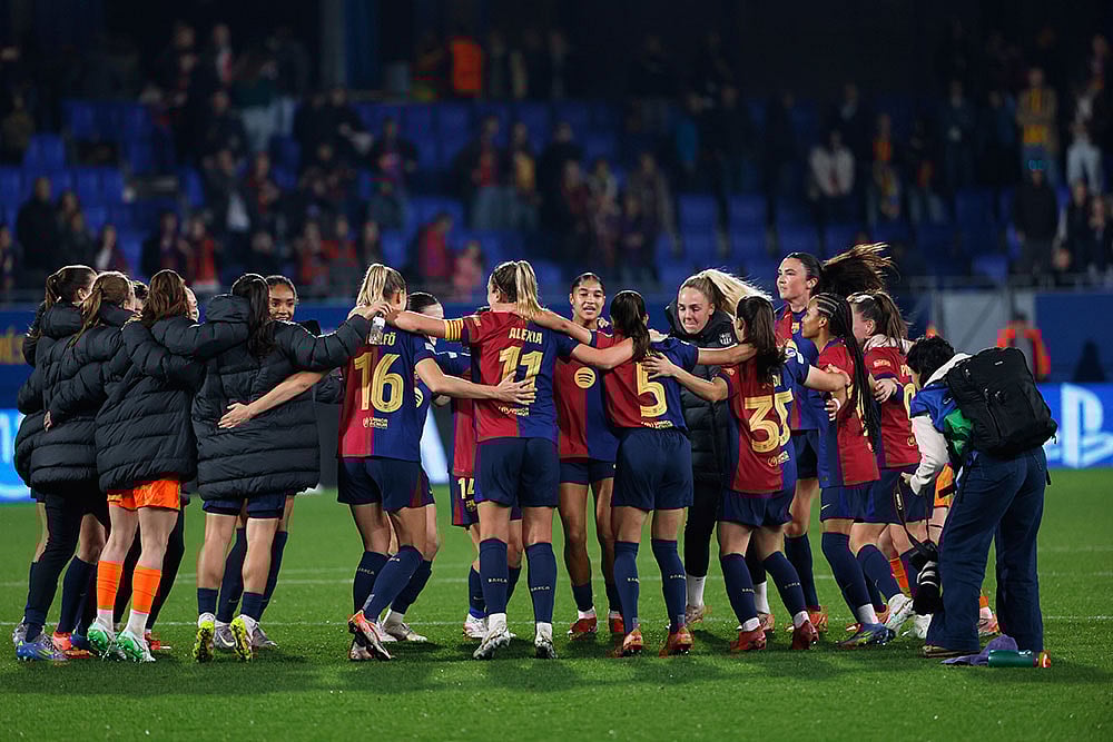 | Photo: AP/Joan Monfort : Women's Champions League: FC Barcelona and VfL Wolfsburg