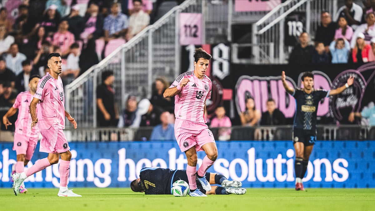 Photo: X | Inter Miami CF : Inter Miami players during a football match.