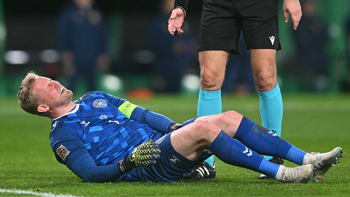 Kasper Schmeichel picked up an injury on international duty with Denmark.