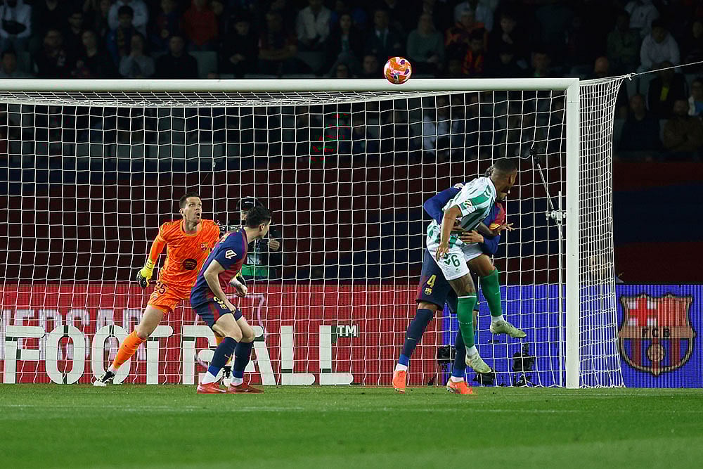 | Photo: AP/Joan Monfort : Barcelona vs Real Betis
