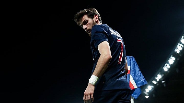 x/PSG : Khvicha Kvaratskhelia