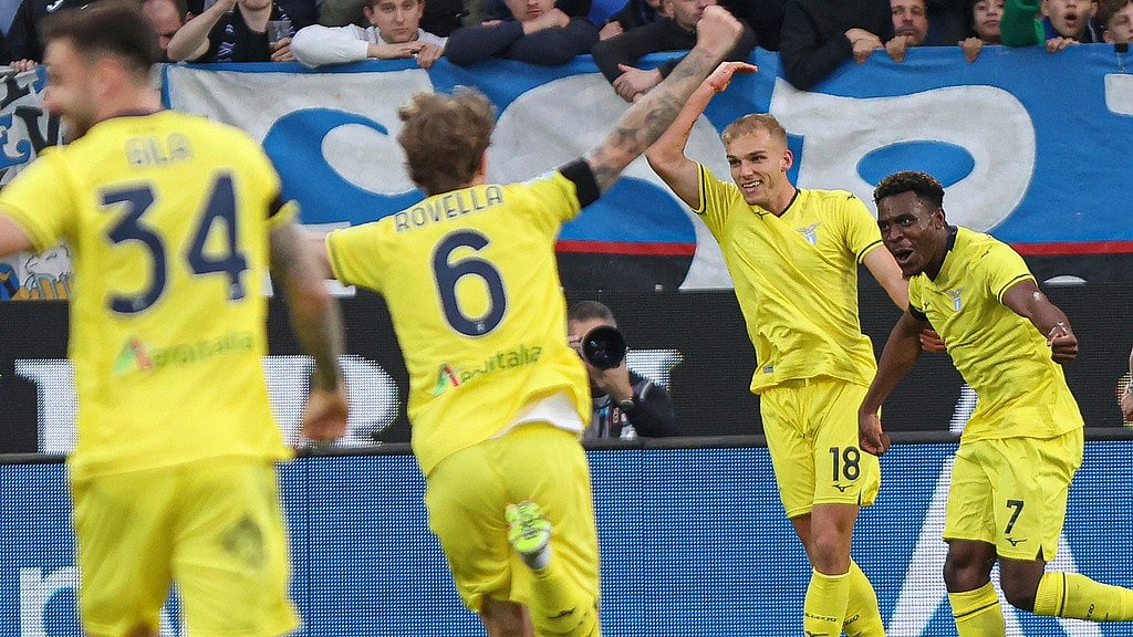 Stefano Nicoli/LaPresse via AP : Lazio's Gustav Isaksen, second from right, celebrates with teammates after scoring a goal against Atalanta in Serie A.