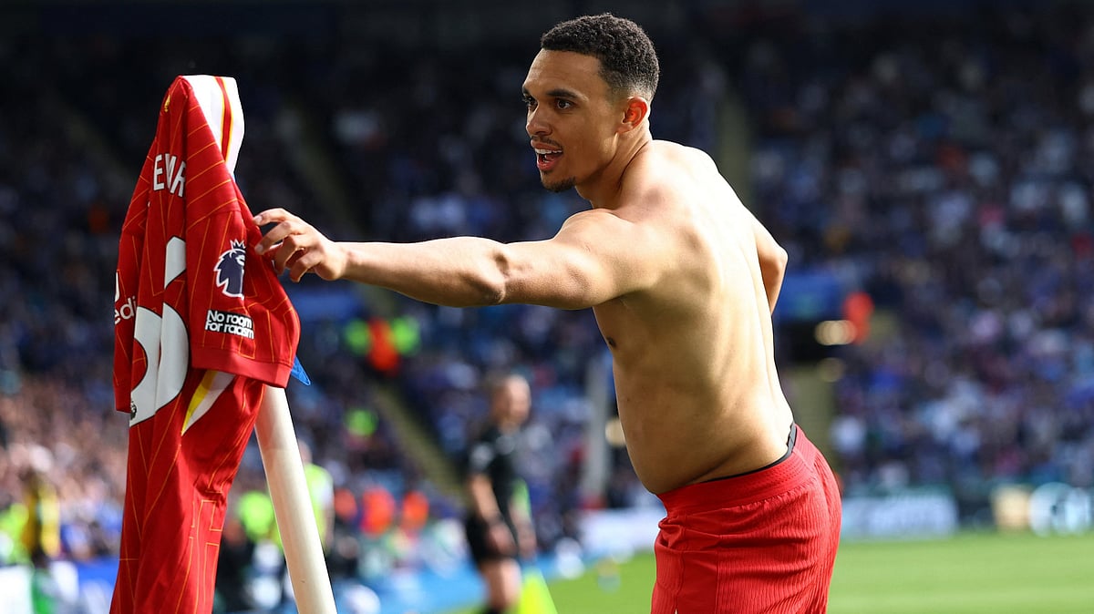 | Photo: X / premierleague : Liverpool FC's Trent Alexander-Arnold celebrates after scoring against Leicester City.