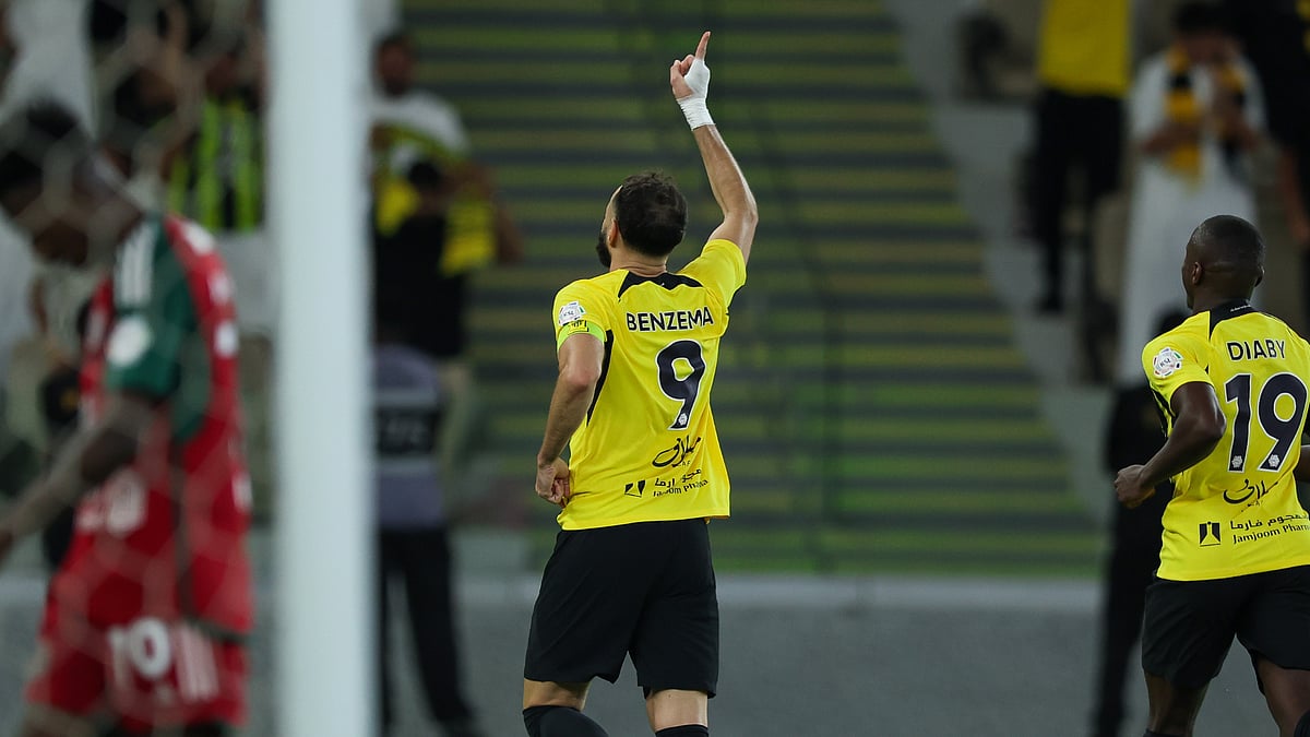 Karim Benzema celebrates his goal against Al-Ettifaq