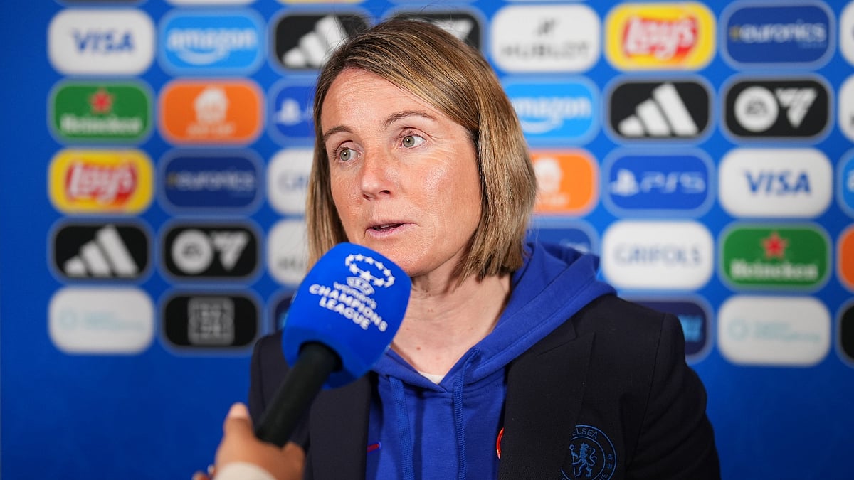Sonia Bompastor speaks to the media after Chelsea's 4-1 first-leg loss to Barcelona.