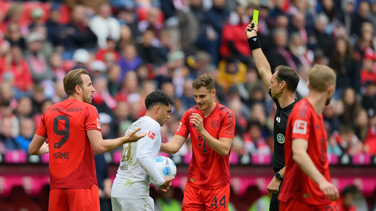 Harry Kane was booked in Bayern's win over Mainz