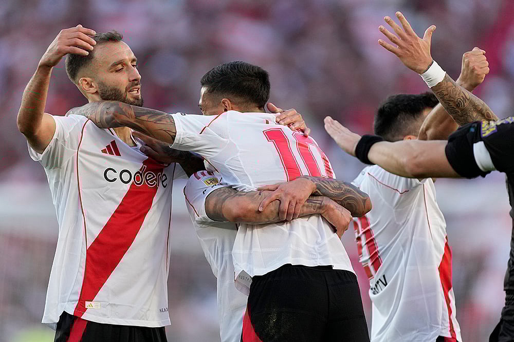 | Photo: AP/Gustavo Garello : Argentine Primera División: River Plate Vs Boca Juniors