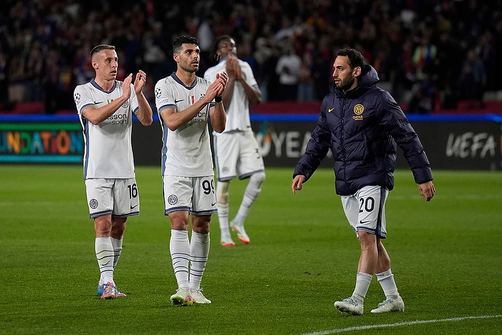 | Photo: AP/Emilio Morenatti : UCL Semifinal First Leg: FC Barcelona vs Inter Milan