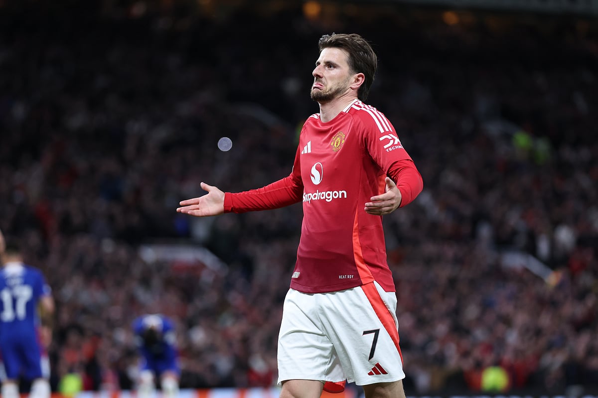 File : Mason Mount celebrates for Manchester United.