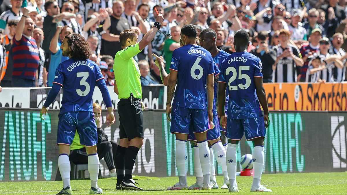 Nicolas Jackson was sent off against Newcastle